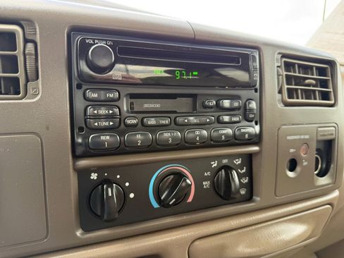 Used 2001 Ford F250 4x4 SuperCab Super Duty image 24