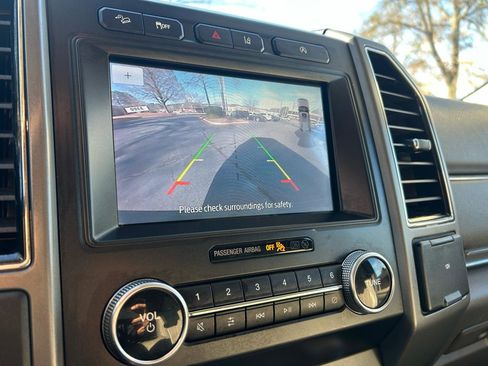 Used 2021 Ford Expedition Max XLT image 37