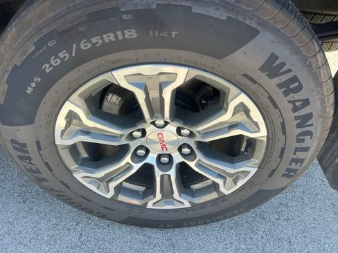 Used 2020 GMC Sierra 1500 SLE w/ LPO, GMC Protection Package RWD image 13