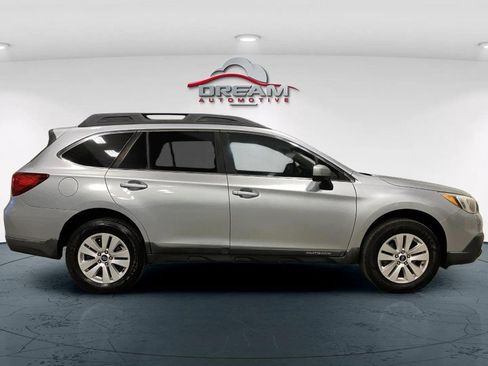 Used 2017 Subaru Outback 2.5i Premium AWD/4WD image 18