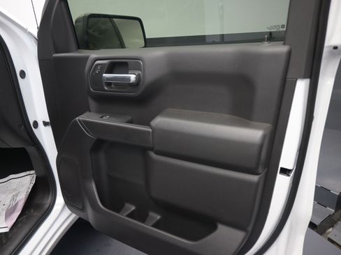 Used 2024 Chevrolet Silverado 1500 Custom Trail Boss w/ LPO, Dark Essentials Package image 36