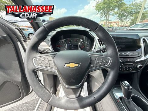 Used 2018 Chevrolet Equinox LT w/ Sun & Infotainment Package FWD image 14