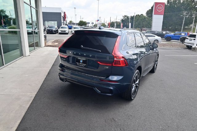 Used 2024 Volvo XC60 B5 Ultimate w/ Protection Package Premier AWD/4WD image 12