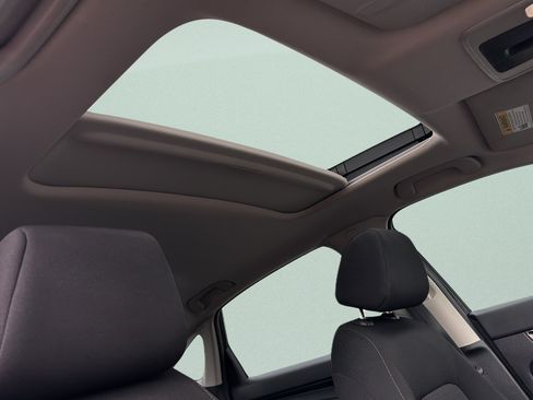 Used 2024 Honda Civic EX image 31