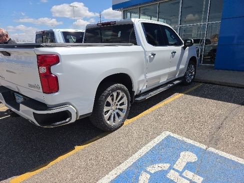 Used 2021 Chevrolet Silverado 1500 High Country AWD/4WD image 3