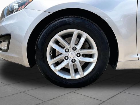 Used 2012 Kia Optima LX FWD image 11