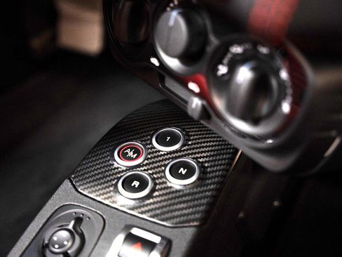 Used 2018 Alfa Romeo 4C Spider image 49