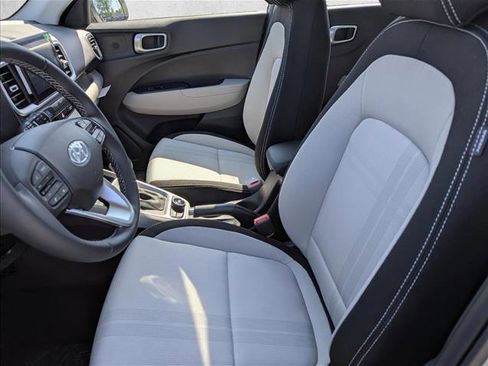 New 2026 Hyundai Venue SEL FWD image 23