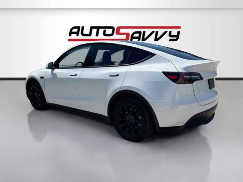 Used 2023 Tesla Model Y Long Range AWD/4WD image 5