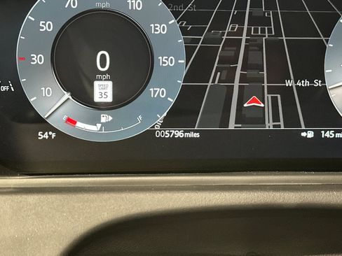 Used 2025 Land Rover Range Rover Velar Dynamic SE image 35