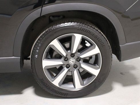 Used 2025 Honda Pilot Touring image 40