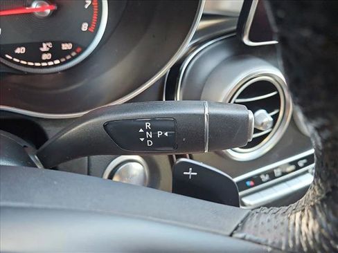 Used 2017 Mercedes-Benz GLC 300 4MATIC image 11