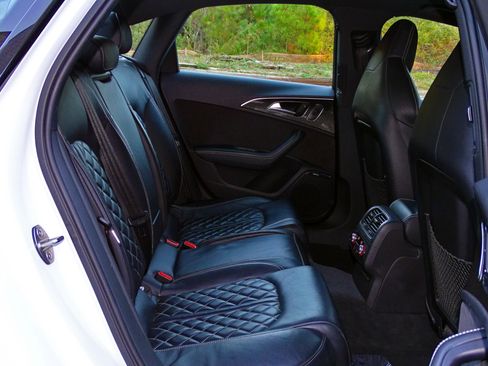 Used 2018 Audi S6 Premium Plus image 21