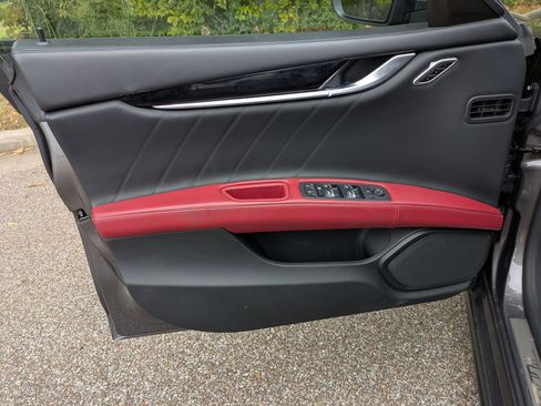 Certified 2022 Maserati Ghibli Modena image 22