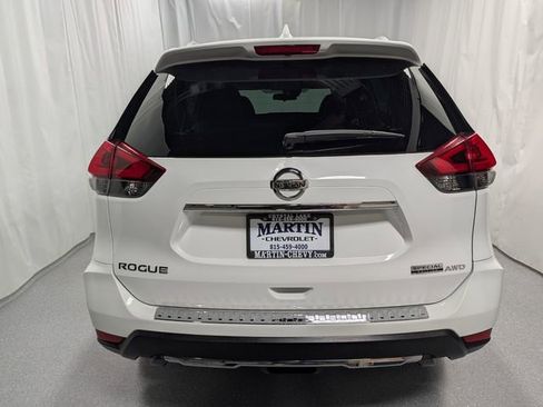 Used 2019 Nissan Rogue S w/ Special Edition Package AWD/4WD image 4