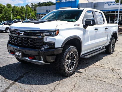 New 2025 Chevrolet Silverado 1500 ZR2 w/ Technology Package image 3