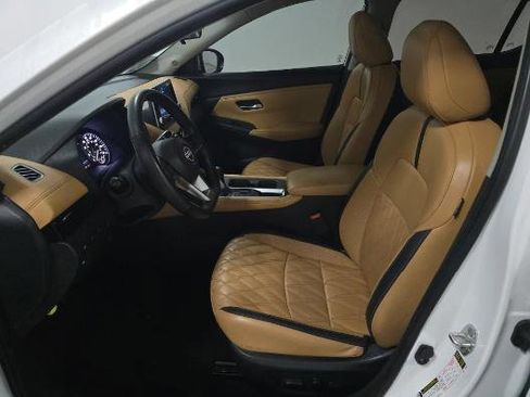 Used 2024 Nissan Sentra SV w/ SV Premium Package image 7