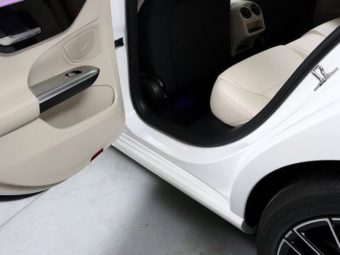 Certified 2025 Mercedes-Benz C 300 4MATIC Sedan image 26