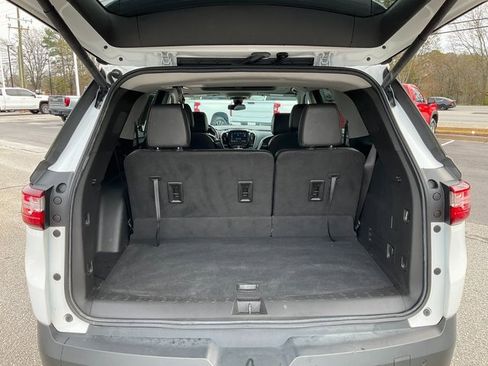 Used 2021 Chevrolet Traverse RS image 19