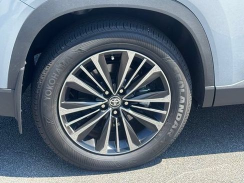 Used 2025 Toyota Grand Highlander AWD Hybrid image 15