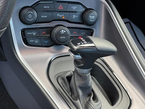 Used 2022 Dodge Challenger R/T w/ Blacktop Package image 16