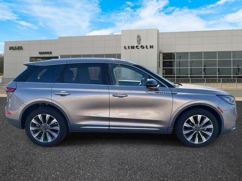 Certified 2020 Lincoln Corsair Reserve FWD image 2