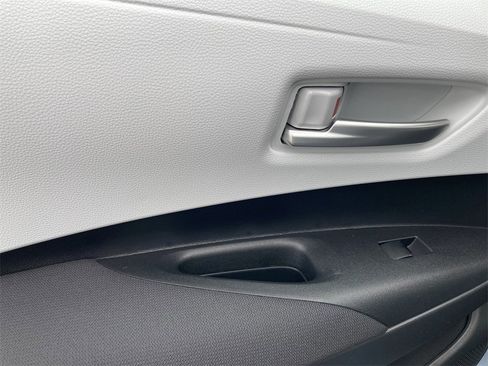 New 2026 Toyota Corolla SE image 4