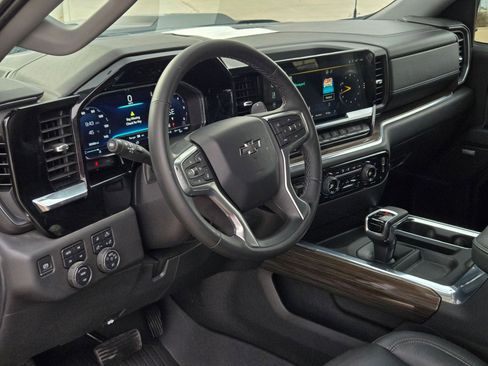 Certified 2023 Chevrolet Silverado 1500 LT Trail Boss w/ LT Trail Boss Premium Package image 10