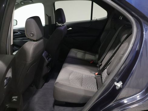 Used 2021 Chevrolet Equinox LT image 18