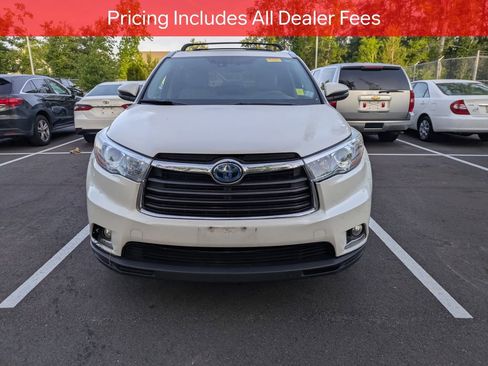 Used 2016 Toyota Highlander Limited Platinum AWD/4WD image 2