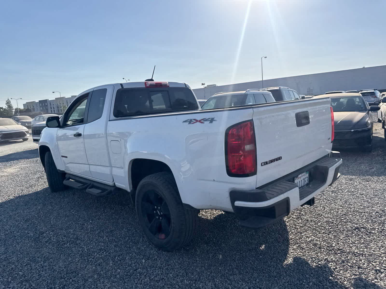 Used 2021 Chevrolet Colorado LT w/ Redline Special Edition AWD/4WD image 5