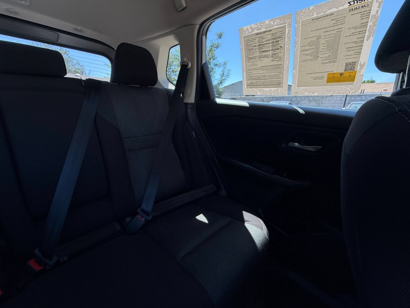 Used 2025 Nissan Rogue SV AWD/4WD image 38