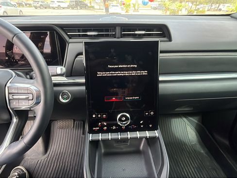 Used 2026 GMC Terrain Elevation w/ Black Edition FWD image 19