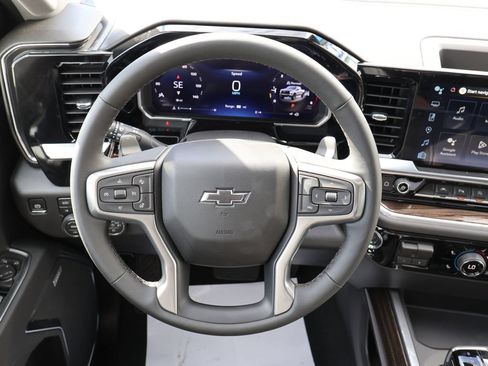 New 2026 Chevrolet Silverado 1500 LT Trail Boss w/ LT Trail Boss Premium Package AWD/4WD image 17