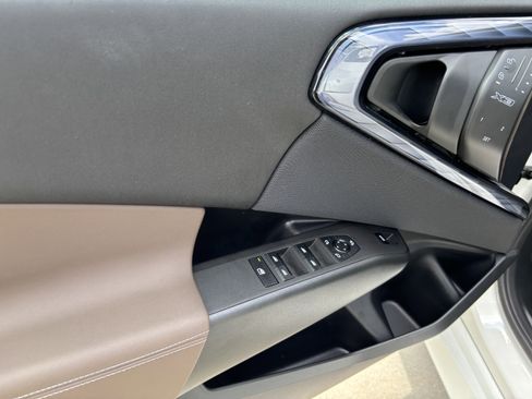 Used 2025 BMW X3 xDrive30i w/ Premium Package image 13