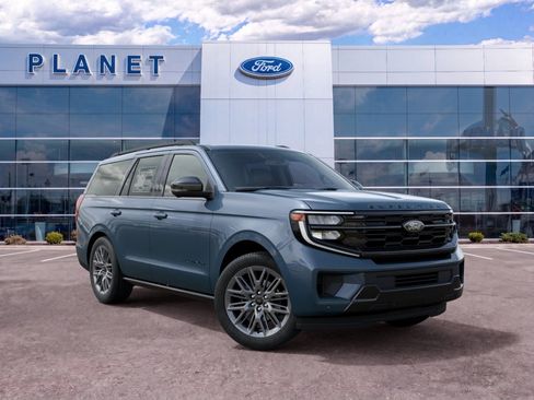 New 2027 Ford Expedition Platinum w/ Stealth Appearance Package RWD image 5