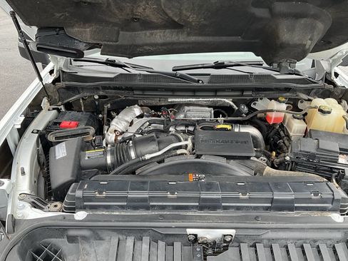 Used 2021 Chevrolet Silverado 2500 LT AWD/4WD image 17