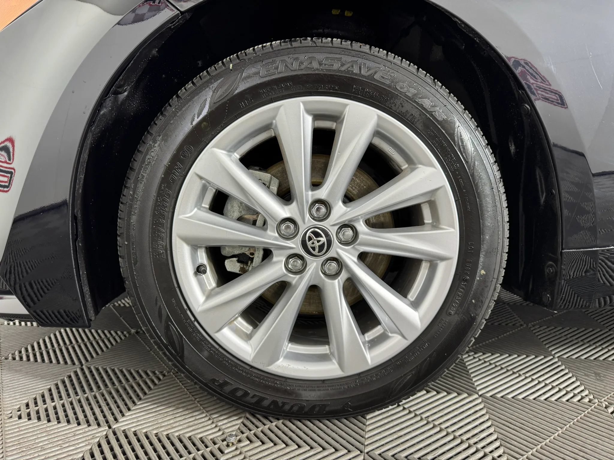 Used 2024 Toyota Corolla XLE FWD image 43