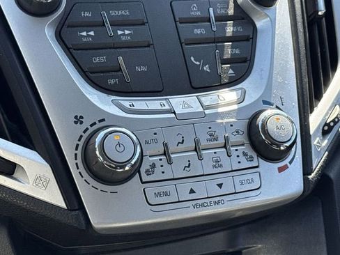 Used 2015 GMC Terrain SLT image 21