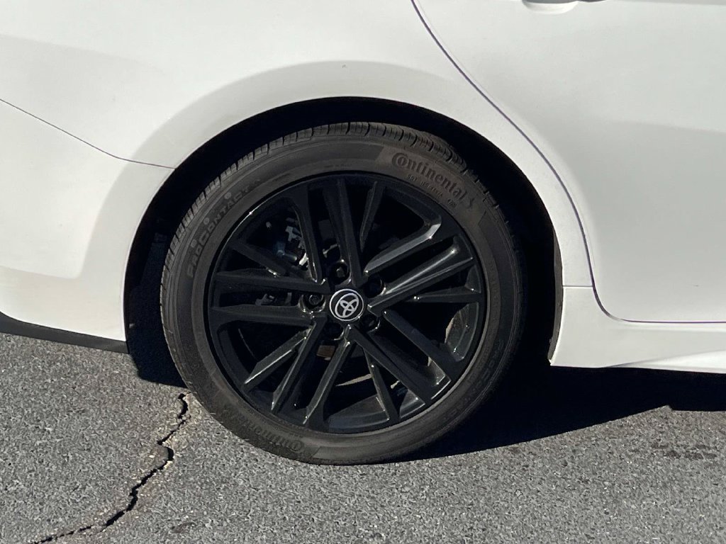 Used 2026 Toyota Camry SE FWD image 9