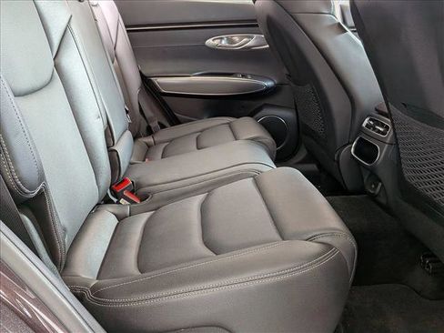 Used 2023 Genesis GV70 2.5T w/ Select Package image 19