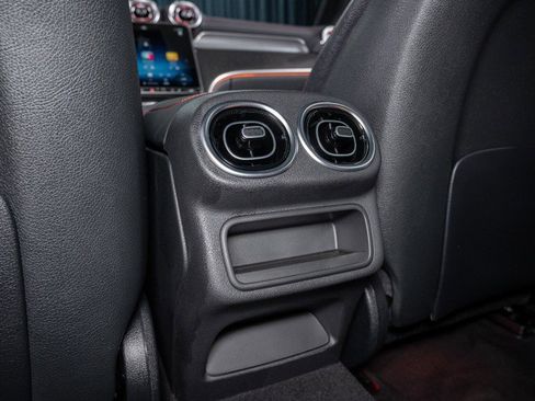 New 2025 Mercedes-Benz GLC 43 AMG 4MATIC image 24