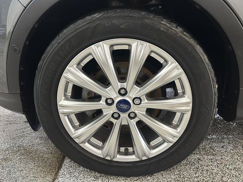 Used 2017 Ford Escape Titanium w/ Equipment Group 301A FWD image 12