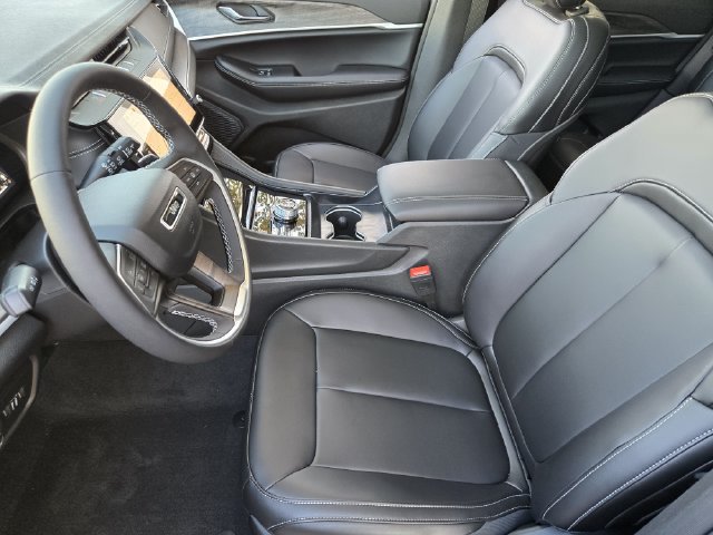 New 2027 Jeep Grand Cherokee Limited AWD/4WD image 8