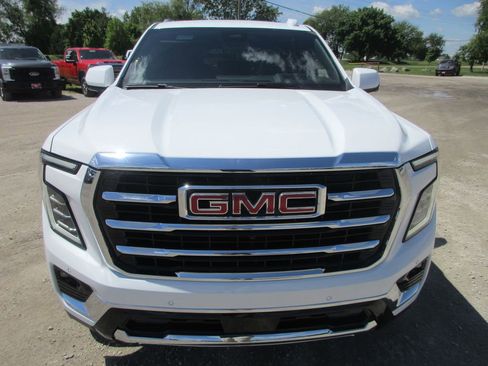New 2026 GMC Yukon XL Elevation AWD/4WD image 10