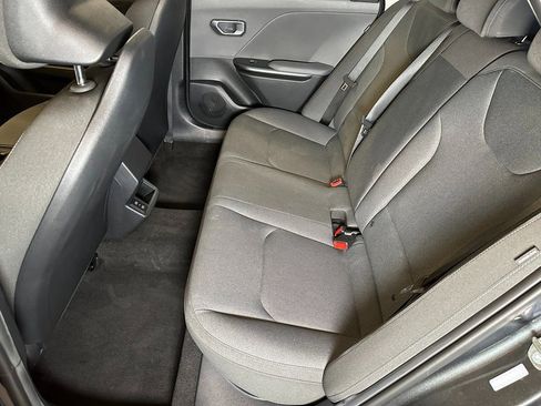 Used 2025 Kia K4 LXS image 21