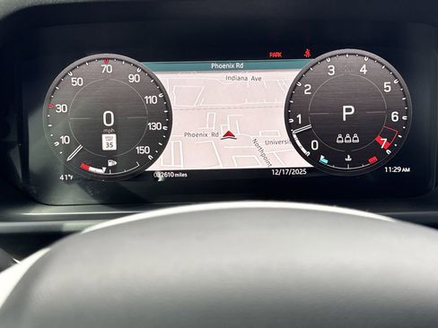 Used 2023 Land Rover Defender 110 S image 13