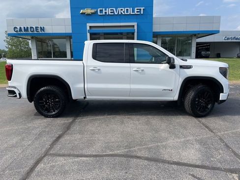 Used 2025 GMC Sierra 1500 AT4 AWD/4WD image 13
