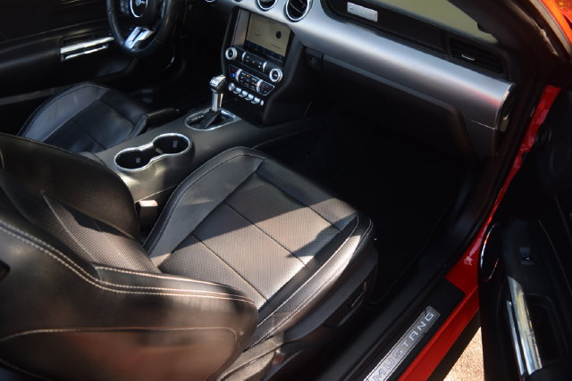 Used 2021 Ford Mustang Premium RWD image 14