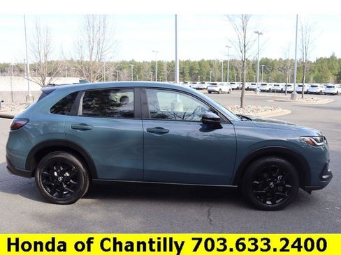 Used 2024 Honda HR-V Sport image 8